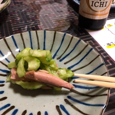 おいしい料理を囲みながら おいしい料理を囲みながら