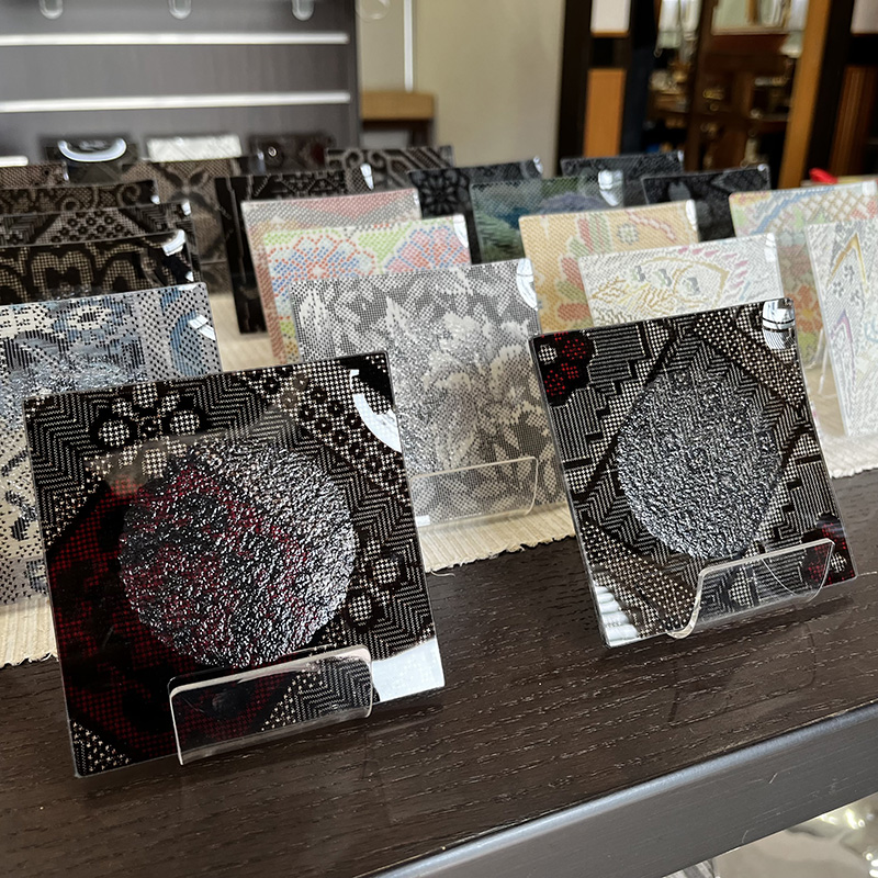 クリスタル大島紬コースター入荷しました☆ クリスタル大島紬コースター入荷しました☆