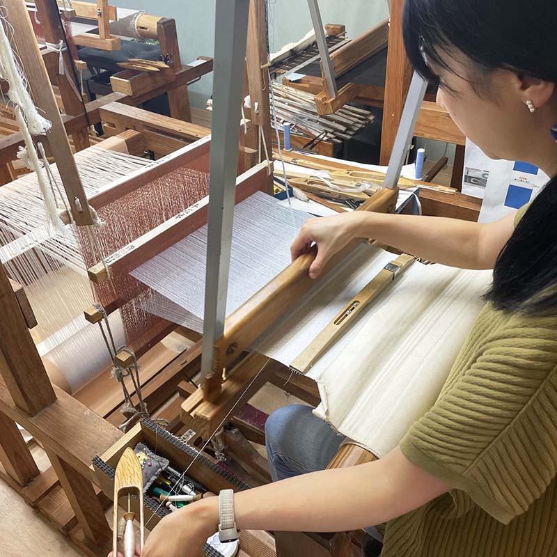 お皿用の大島紬織ってます☆ お皿用の大島紬織ってます☆