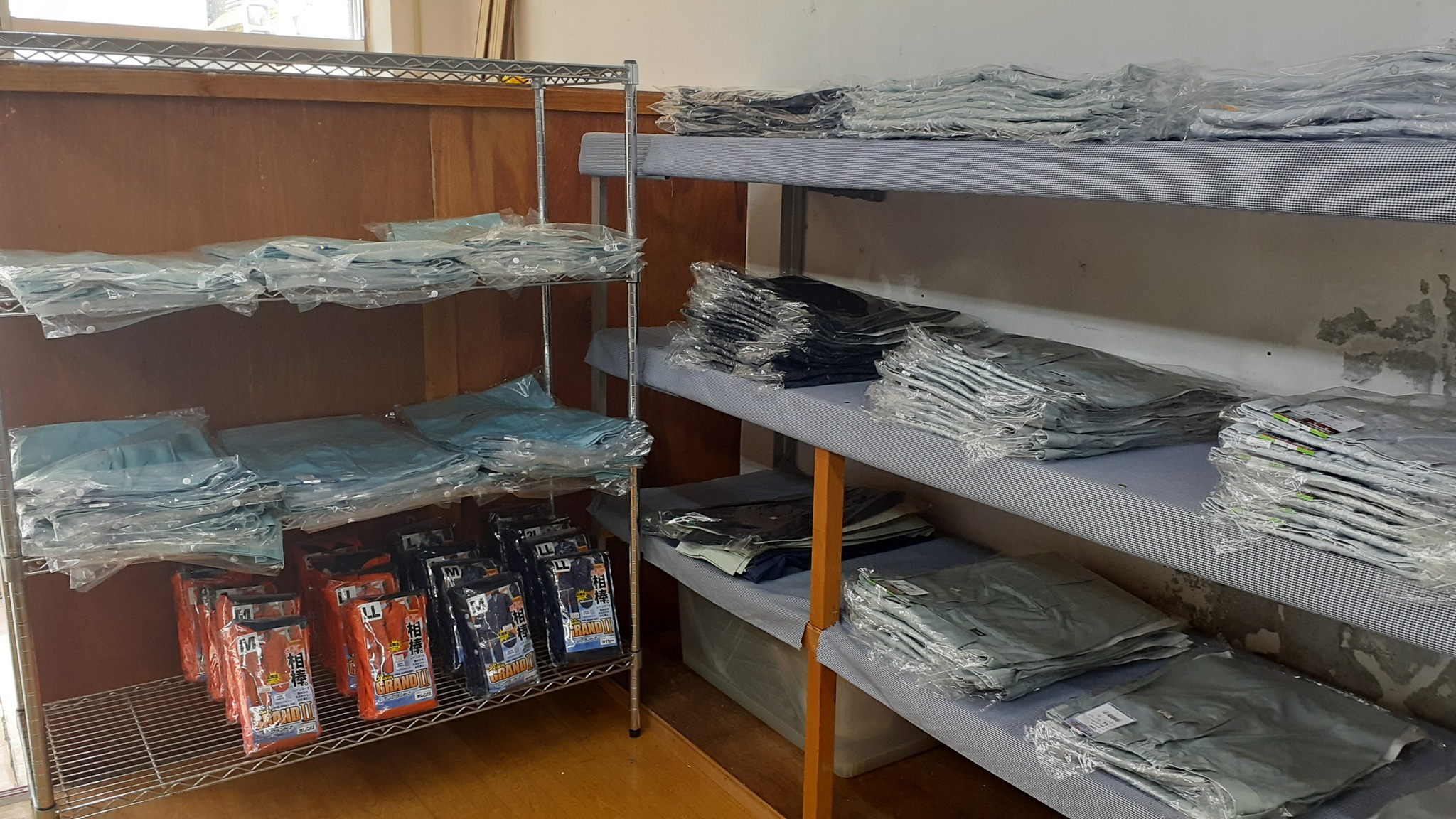 作業服!店内販売を始めました❕特価品有ります! 作業服!店内販売を始めました❕特価品有ります!
