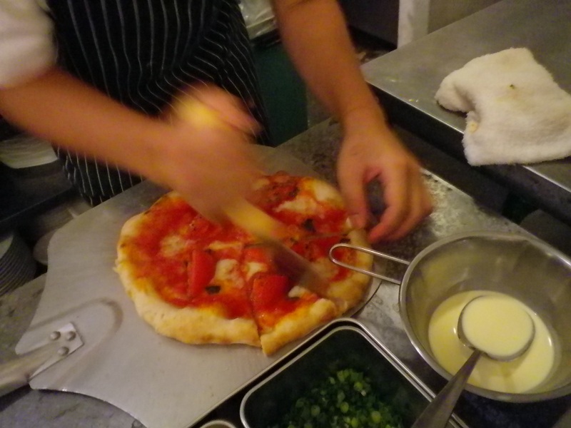 『pizzaの紹介♪』ホテカル直子さん的美味しい話