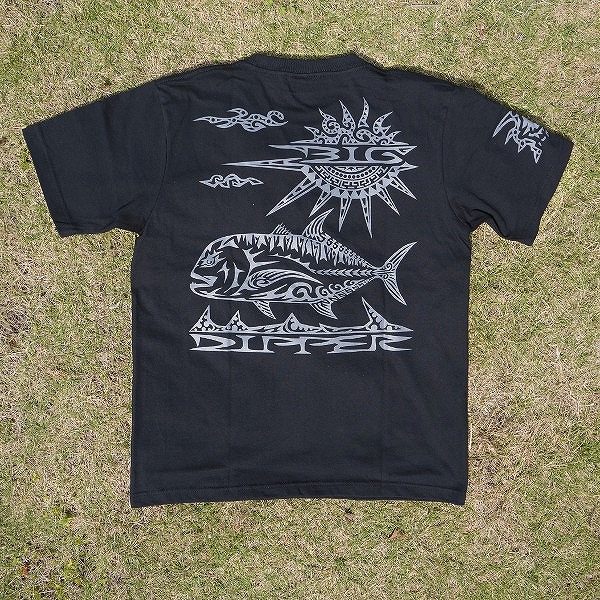 ソルトルアーアングラーを魅了するロウニンアジ/GTのTシャツ