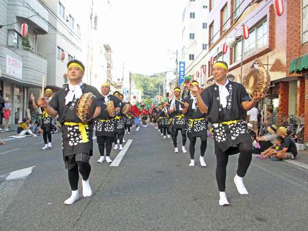離島・奄美・離島医療・徳洲会・医師・離島 医師・離島 医師募集・専攻医・離島 専攻医・離島 専攻医募集・研修医・看護師・離島 看護師・離島 看護師募集・助産師・離島 助産師・離島 助産師募集・薬剤師・離島 薬剤師・離島 薬剤師募集・臨床検査技師・離島 臨床検査技師・離島 臨床検査技師募集・診療放射線技師・離島 診療放射線技師・離島 診療放射線技師募集・臨床工学技士・離島 臨床工学技士・離島 臨床工学技士募集・理学療法士・作業療法士・離島 作業療法士・離島 作業療法士募集・言語聴覚士・離島 言語聴覚士・離島 言語聴覚士募集・イベント・スタッフ募集・職員募集・奄美祭り・あまみ祭り パレード・名瀬徳洲会病院