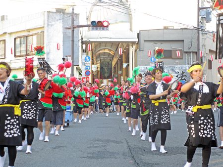 離島・奄美・離島医療・徳洲会・医師・離島 医師・離島 医師募集・専攻医・離島 専攻医・離島 専攻医募集・研修医・看護師・離島 看護師・離島 看護師募集・助産師・離島 助産師・離島 助産師募集・薬剤師・離島 薬剤師・離島 薬剤師募集・臨床検査技師・離島 臨床検査技師・離島 臨床検査技師募集・診療放射線技師・離島 診療放射線技師・離島 診療放射線技師募集・臨床工学技士・離島 臨床工学技士・離島 臨床工学技士募集・理学療法士・作業療法士・離島 作業療法士・離島 作業療法士募集・言語聴覚士・離島 言語聴覚士・離島 言語聴覚士募集・イベント・スタッフ募集・職員募集・奄美祭り・あまみ祭り パレード・名瀬徳洲会病院