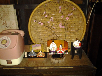 お店の中のお雛様♪♪♪