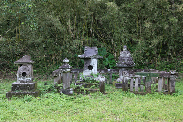 仏像墓