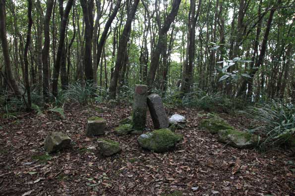 湯湾岳