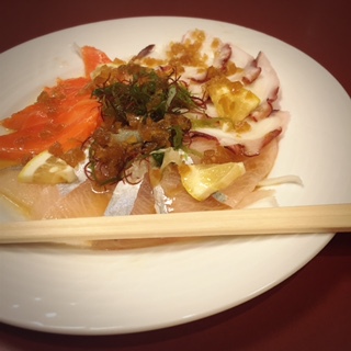 鯨石庵で　♪