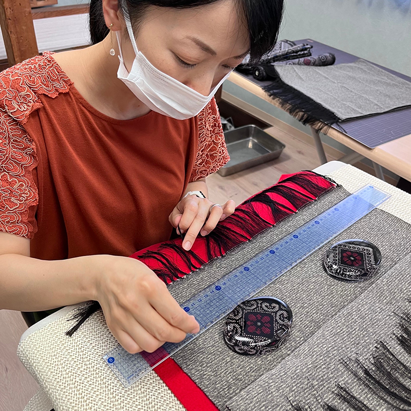 綾絣カシミヤストールのフサ作り☆