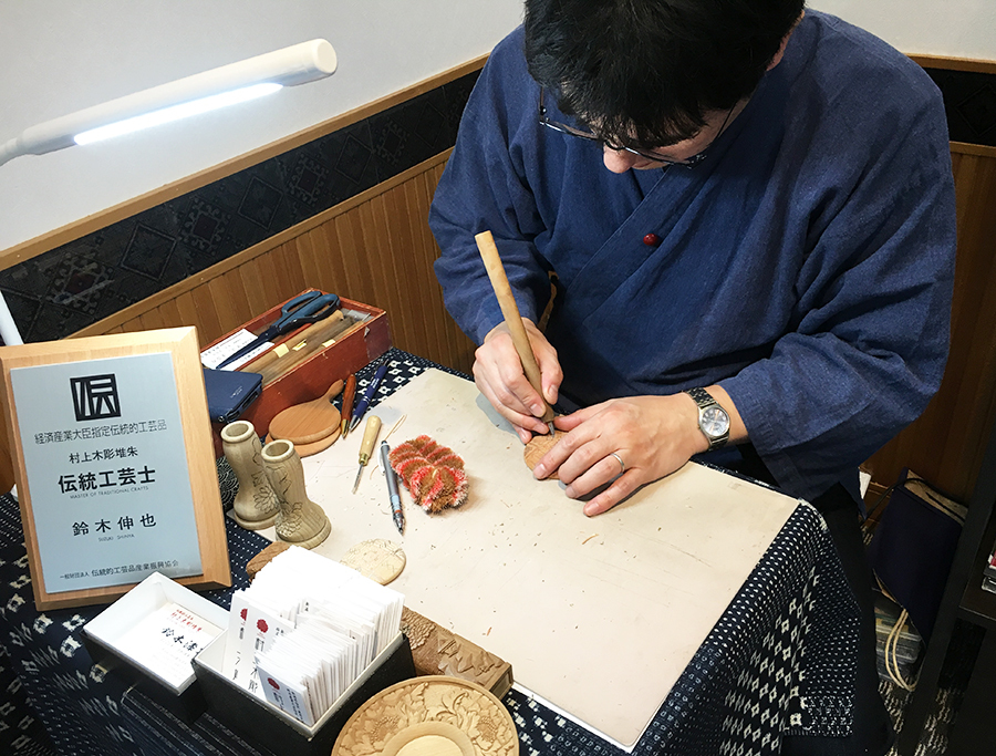 「大島紬×村上木彫堆朱」展示会スタート☆