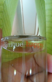 happyという香水