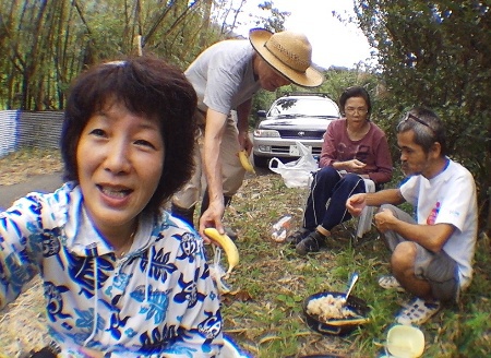 みかん畑で、ダッチオーブン