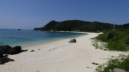 おもちゃドローン