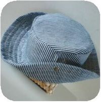 帽子も作っています。