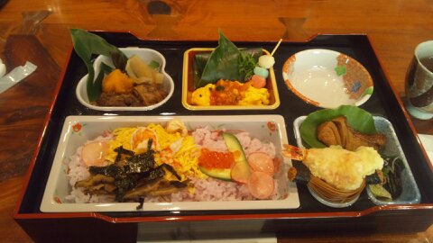 お昼