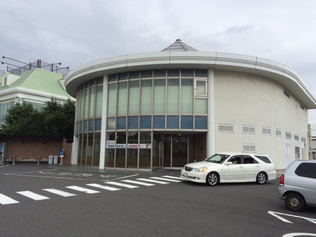 名古屋では雨が小ぶりになるまで２時間ぐらい雨宿り