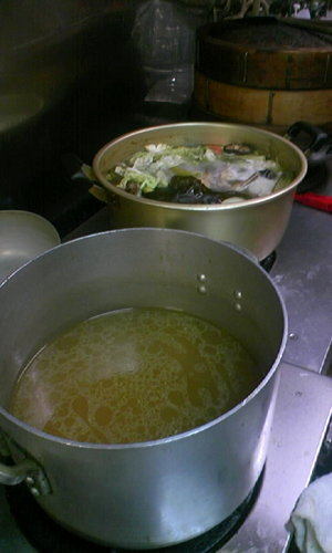 地鳥ガラスープ・・・
