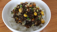 子供も大好きもずく丼