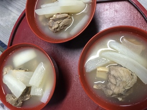 シシ汁とバカイカ