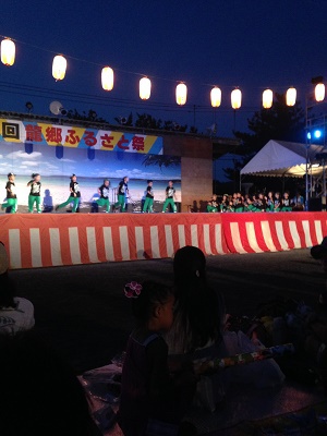 「２つ目の窓」と「龍郷ふるさと祭り」