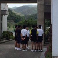 今日は副顧問の先生