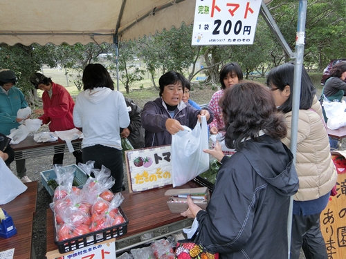 宇検市場２周年イベント