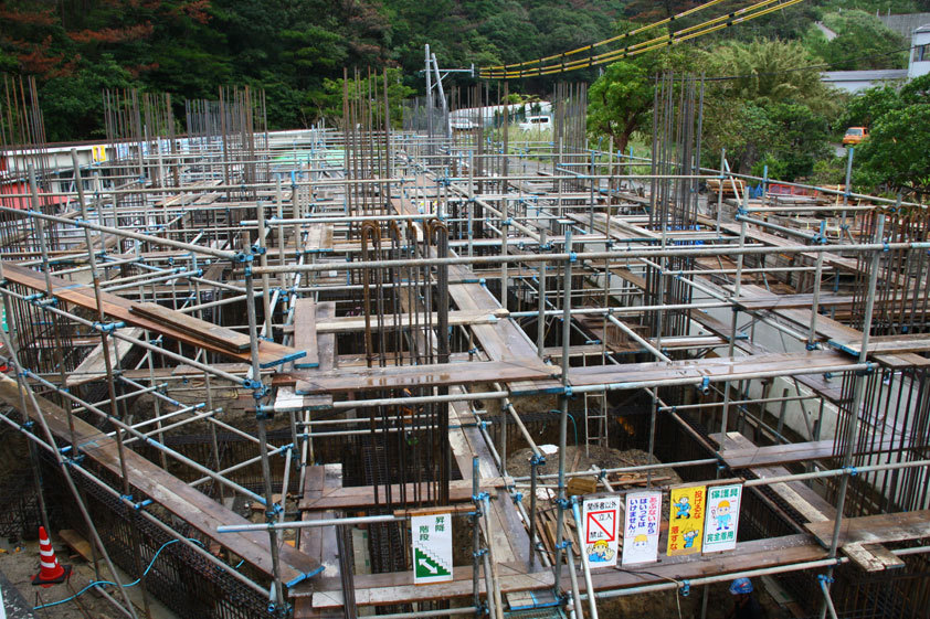 朝日幼稚園新築中