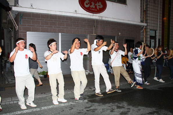 奄美祭り八月踊り大会
