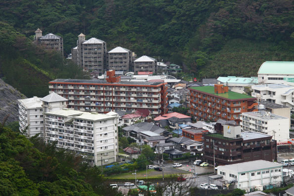 梅雨の市街地